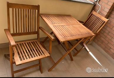 Tavolo in teak con due sedie