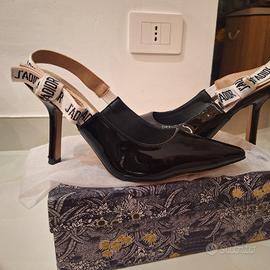 décolleté slingback in pelle verniciata nera