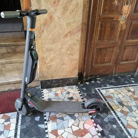 Segway Ninebot - Monopattino Elettrico