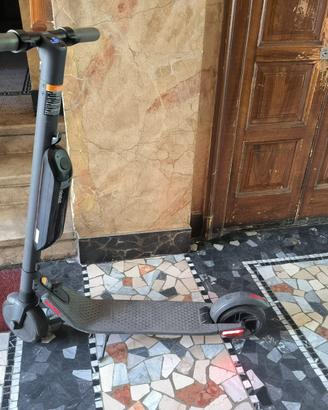Segway Ninebot - Monopattino Elettrico