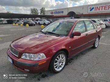VOLVO S40 T4  (200 HP)