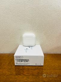 Apple AirPods 4 ANC