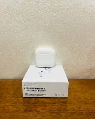 Apple AirPods 4 ANC