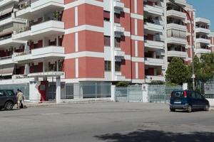 DUE-TRE CAMERE C/o Ospedale 240