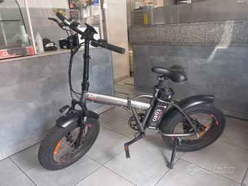 bicicletta con pedalata assistita 
