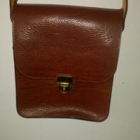 Borsello in pelle con tracolla
