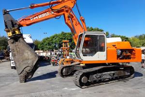 Fiat-Hitachi FH220T