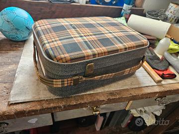 giradischi portatile Lesa modello Bahia Lesophone