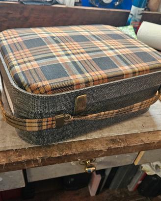 giradischi portatile Lesa modello Bahia Lesophone