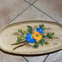 Vassoio in legno dipinto a mano