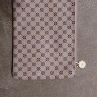 pz. 30 Pochette n portatrucchi o porta smartphone 