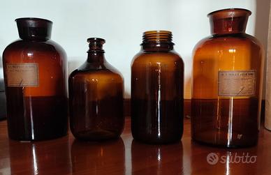 Bottiglie vetro laboratorio chimica