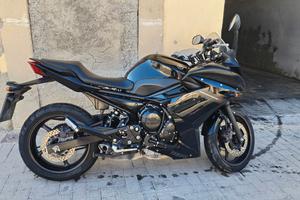 Yamaha xj6