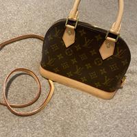 Borsa nuova in pelle con  tracolla bb