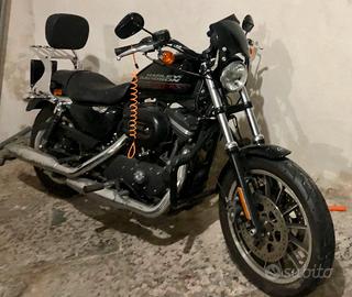Harley Davidson Sportster 883 Roadster Nera