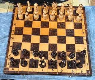 Scacchiera vintage in legno completa
