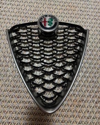 griglia anteriore alfa tomeo tonale