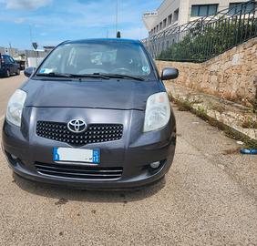 Toyota Yaris 1.0 BENZINA X NEOPATENTATI