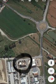 Capannone singolo con piazzale