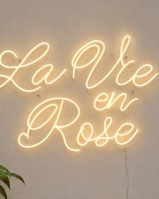 Scritta a led per parete