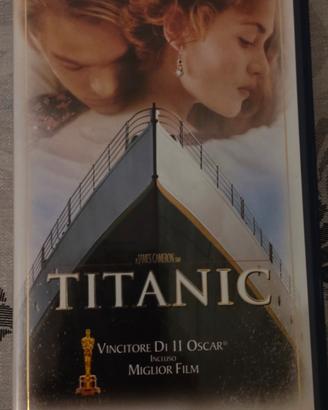 TITANIC VHS e CD