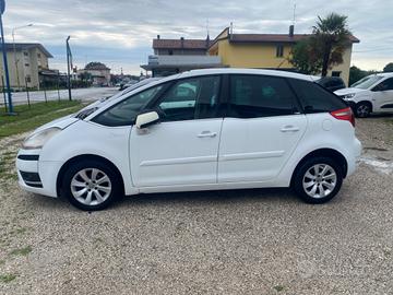 Citroen C4 Picasso 1.6 HDi Classique AUTOMATIC - 2