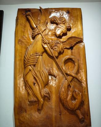 Bassorilievo in legno scolpito a mano 