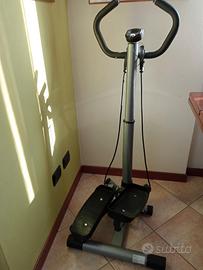 Attrezzo sportivo stepper