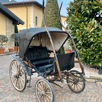 Carrozza per cavalli arredo giardino