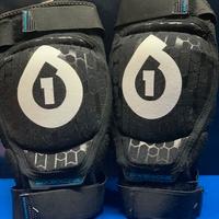 Ginocchiera Sixsixone  Hard