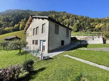 Rustico / Casale di 131 m² a Gerola Alta