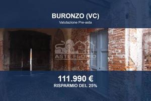 Immobile in asta di 251 m² a Buronzo