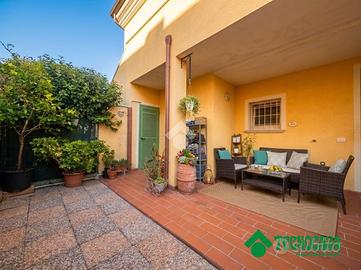 4 LOCALI A SARZANA