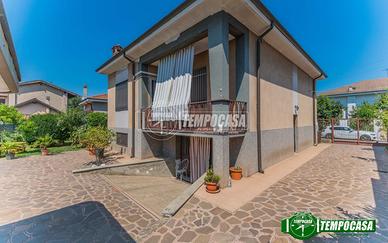 SOLUZIONE INDIPENDENTE SUI QUATTRO LATI A MAGENTA!