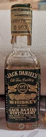 JACK DANIEL'S MIGNON MINIATURE 1972 WHISKY WHISKEY