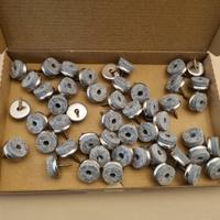 50 Feltrini con Vite