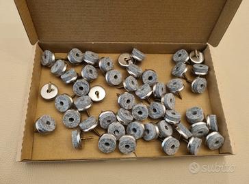 50 Feltrini con Vite