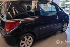 Peugeot 1007 benzina