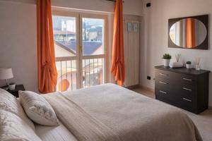 Bilocale moderno su 2 livelli con box