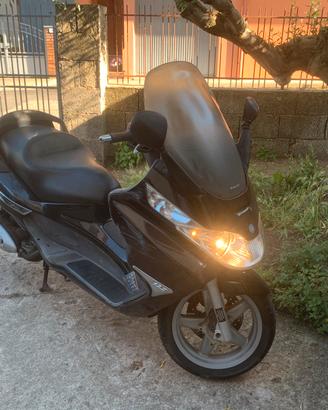 Piaggio X8