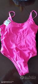 Costume fucsia nuovo