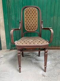 Thonet Poltrona con seduta in velluto