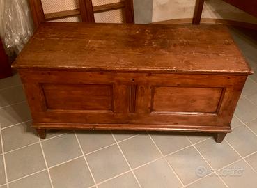 Cassapanca d’epoca anni ‘20 in legno massello