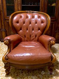 Coppia di poltrone Chesterfield