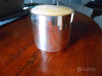 Tabacchiera in argento con coperchio madreperla