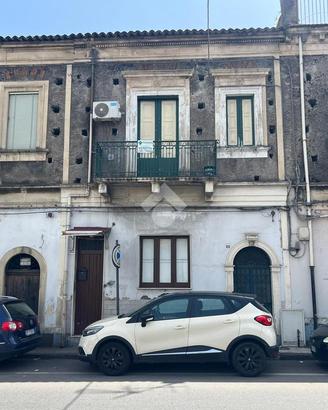 CASA SEMINDIPENDENTE A GIARRE