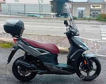 Scooter kimco Agility 125 16+