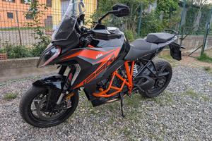 KTM 1290 superduke gt