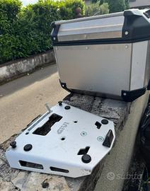 Baulettoe piastea givi