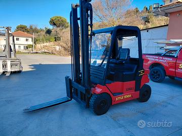 CARRELLO ELEVATORE LUGLI DIESEL 30 Q.LI